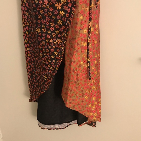 Honey Punch Double Floral Wrap Dress - Picture 4 of 8